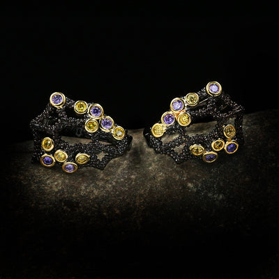 Aretes Flor de Diamante Hueco con Cristales Brillantes - Image 8
