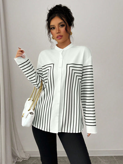 Blusa Rayada Estampada con Contraste de Colores y Botones Simples - Image 9