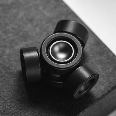 Giroscopio de Dedo Aleación Negra - Juguete Antiestrés de Tecnología Metal - Image 4