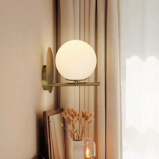 Lámpara de Pared Nórdica en Cobre y Vidrio - Image 2