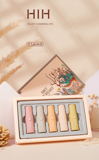 Set de Labiales Aterciopelados con Acabado Mate Suave - Image 5