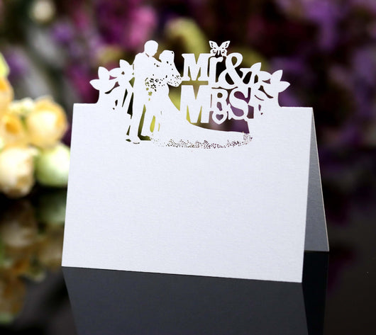 Tarjeta de Asistencia Mariposa con Diseño Hueco - Image 4