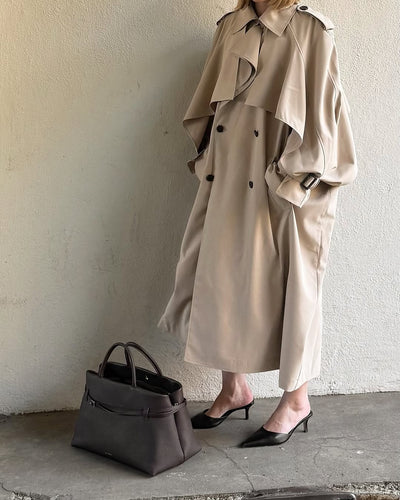 Gabardina Larga Beige con Cinturón y Capa - Image 18