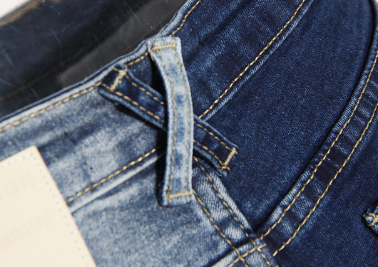Jeans Geométricos de Cintura Alta con Efecto Reductor - Image 27