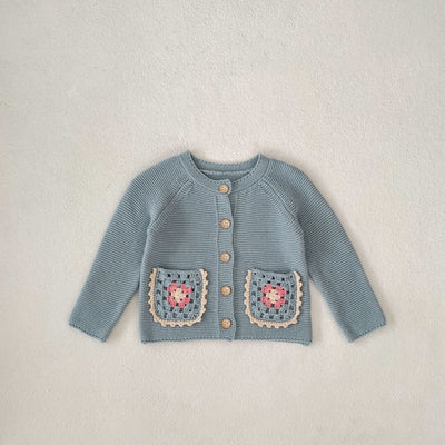 Cardigan Tejido a Mano para Niños con Cuello Redondo y Bolsillos Calados - Image 6
