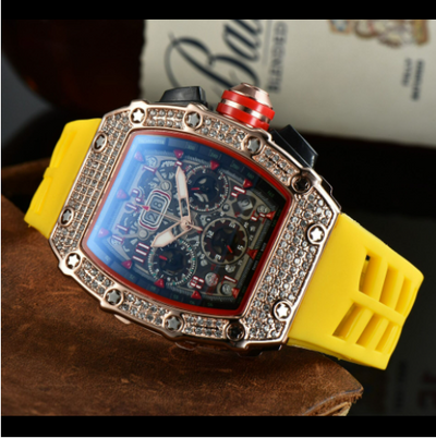 Reloj de Lujo para Hombre con Diseño Calavera y Cristales Brillantes - Image 12