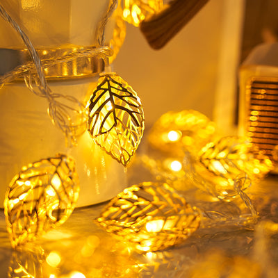 Luces Decorativas LED Corazón Dorado - Guirnalda de Hojas para Dormitorio - Image 9