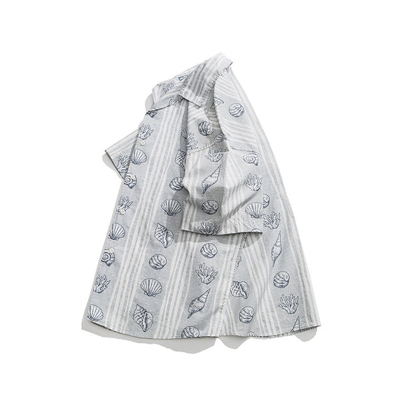 Camisa Suelta Estilo Japonés con Estampado Shell y Solapa