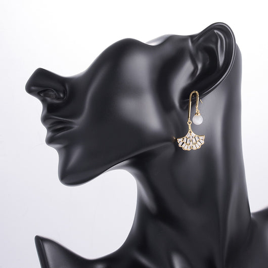 Aretes de Diseño Asimétrico y Moderno - Image 4
