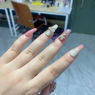 Uñas Postizas Adhesivas con Diseño Mariposa Removible - Image 3