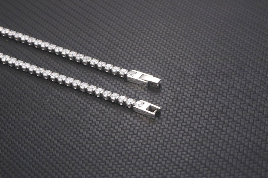 Reloj Pulsera Unisex Acero Inoxidable con Diamantes Incrustados - Image 14