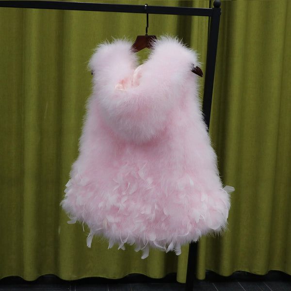Chaleco de Plumas de Avestruz con Encaje - Elegancia Sofisticada