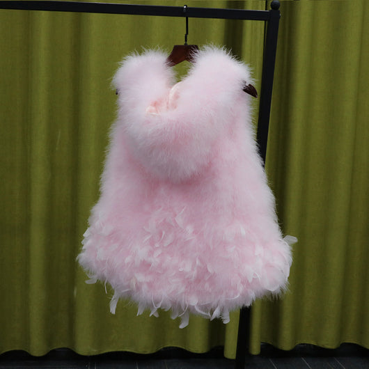 Chaleco de Plumas de Avestruz con Encaje - Elegancia Sofisticada