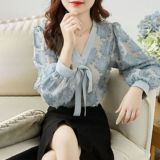 Blusa Chiffon con Mangas Farol y Moño - Corte Holgado y Estilizador - Image 18