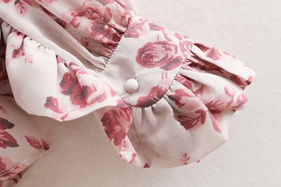 Blusa con Volantes y Estampado Botones - Image 8