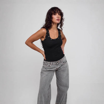 Camiseta Ajustada Picante para Mujer con Tirantes Finos - Image 4