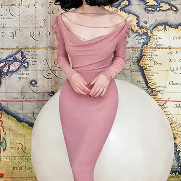 Falda Rosa con Detalle de Perla en Escote y Diseño Elegante - Image 5