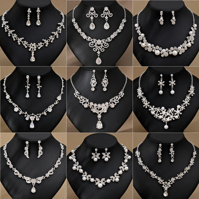 Conjunto de Aretes y Collar con Perlas y Cristales para Mujer