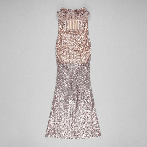 Vestido Strapless con Lentejuelas, Plumas y Detalles Calados