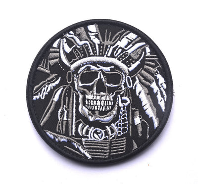 Parche Bordado Calavera Minimalista con Velcro - Image 4