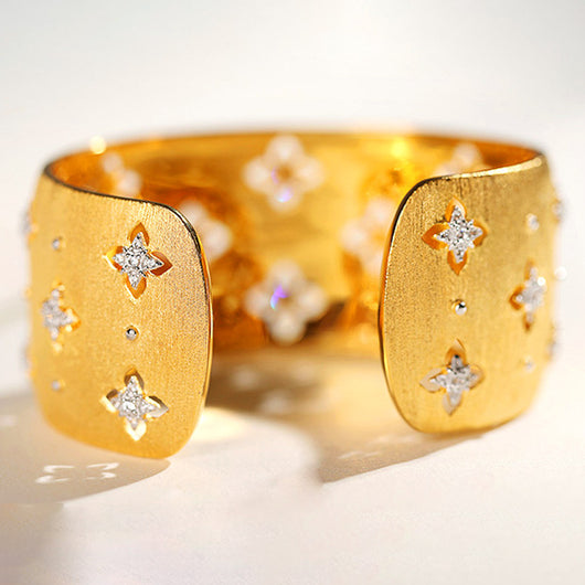 Pulsera Hueca de Trébol de Cuatro Hojas con Circonita Micro Incrustada - Image 4