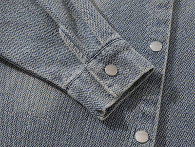 Camisa Denim Blanca Desgastada Estilo Urbano Punk para Hombre - Image 7