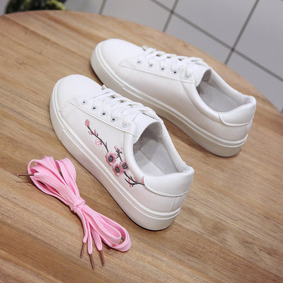 Tenis Escolares Bordados con Suela Plana - Image 11