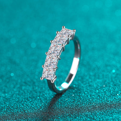 Anillo Cuadrado de Moissanita Apilable Chapado en Oro 18K - Image 8