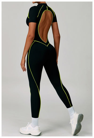 Jumpsuit Deportivo con Espalda Abierta y Detalles en Contraste - Image 18