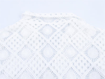 Blusa Elegante con Cuello en V y Bordados para Mujer - Image 13