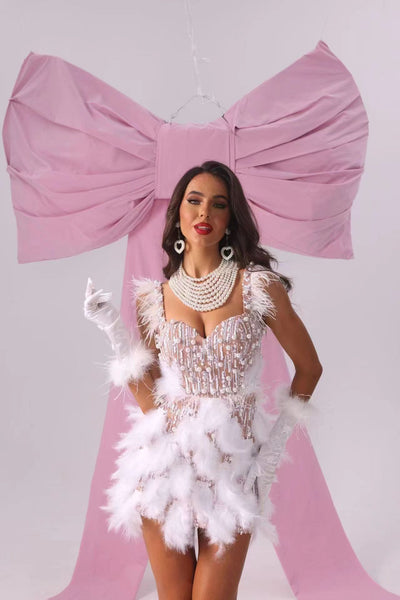 Vestido Corto Ajustado con Cuentas de Industria Pesada y Escote en V - Image 12