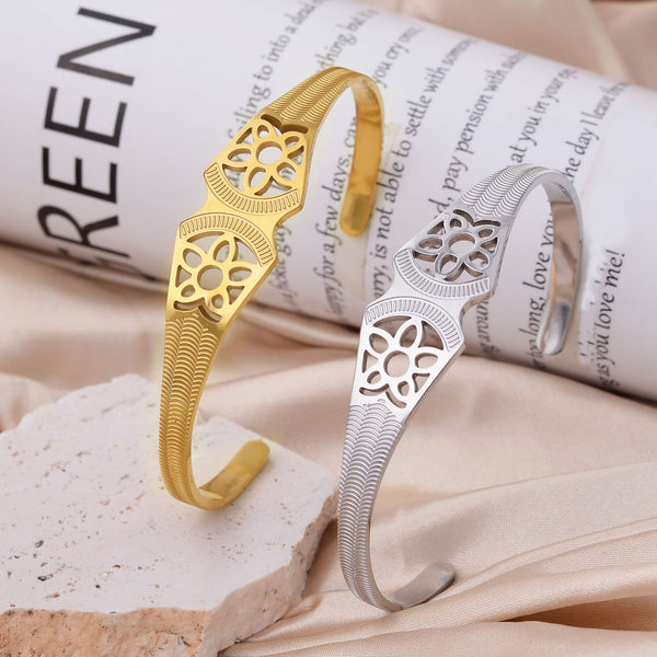 Pulsera de Acero Titanio con Patrón Hueco Estilo Chino de Aspecto Noble