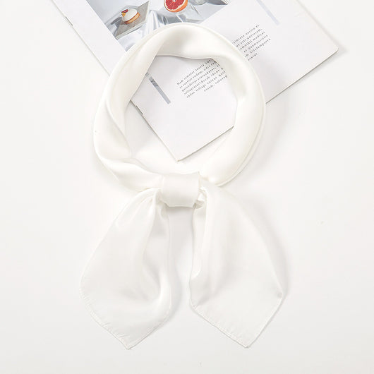 Pañuelo de Satén Liso Versátil y Elegante - Image 7