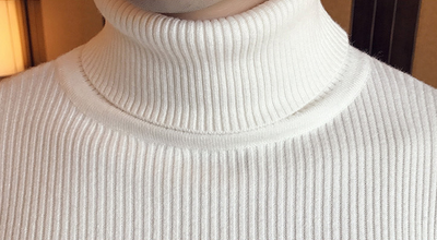 Suéter Cuello Alto Slim Fit en Colores Sólidos para Hombre - Image 20