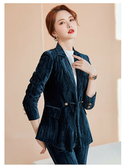 Trajes Casuales de Corte Elegante y Estilo Contemporáneo - Image 7