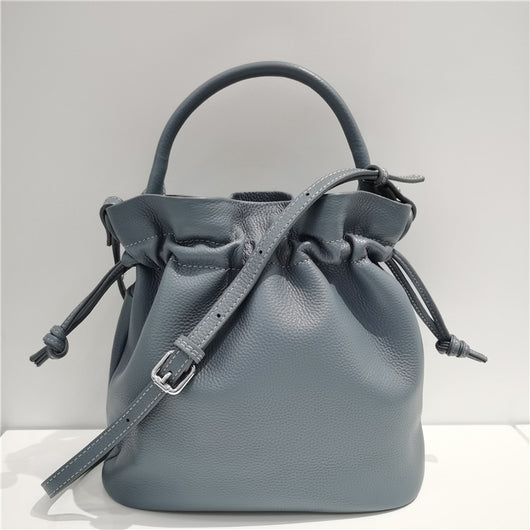 Bolso Bucket de Cuero para Mujer - Elegancia y Versatilidad - Image 6
