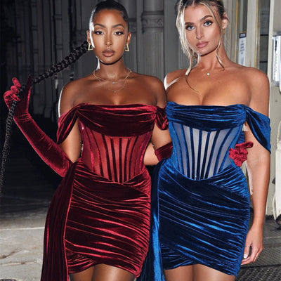 Vestido de Noche Elegante en Terciopelo con Escote Sensual