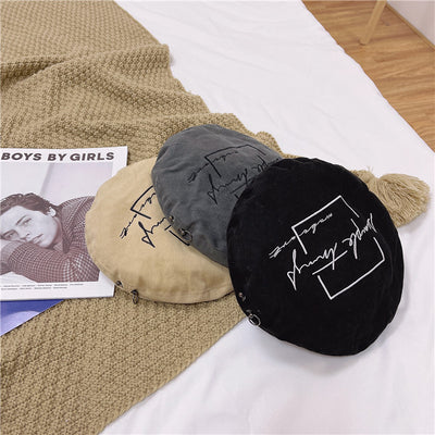 Boina Bordada con Letra Personalizada para Mujer - Image 8