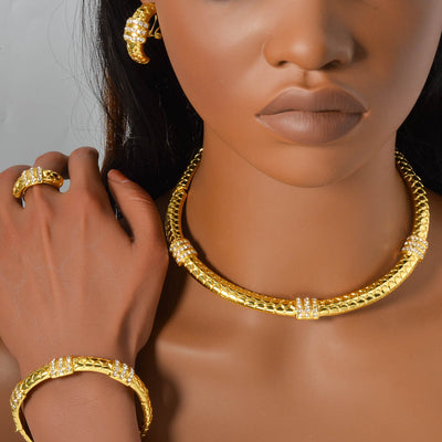 Conjunto de Joyas con Diamantes Estilo Chino: Anillo, Pulsera, Collar y Aretes - Image 7