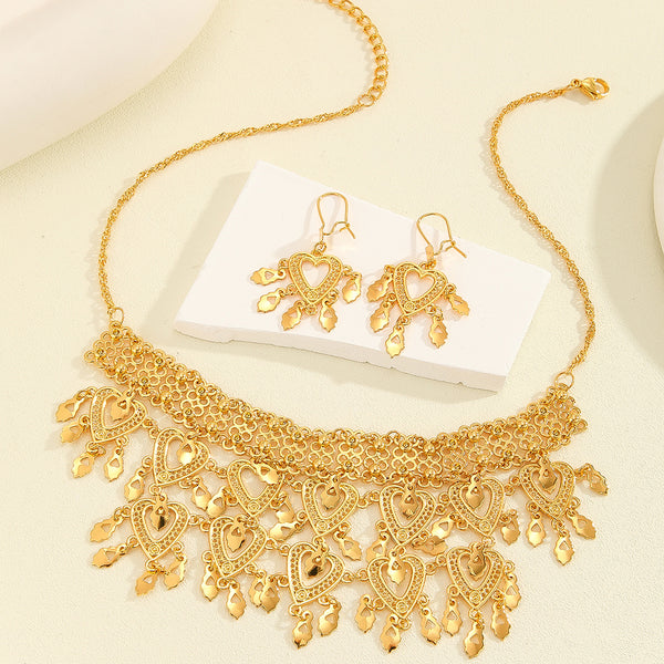 Juego de Collar y Aretes Retro de Lujo con Corazón Hueco - 3 Piezas