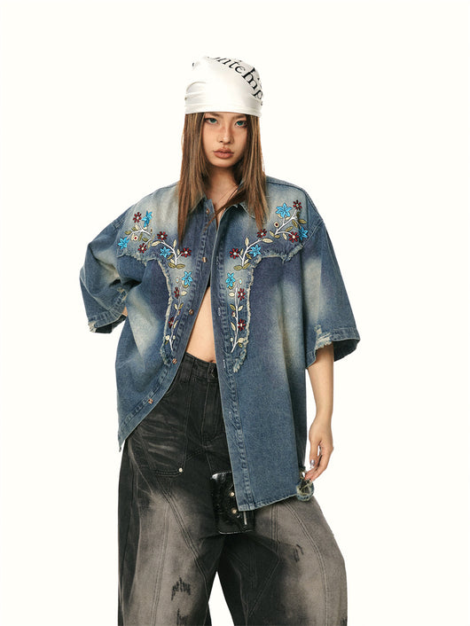 Camisa Denim Vintage Desteñida con Bordado Floral y Costuras Artesanales - Image 8