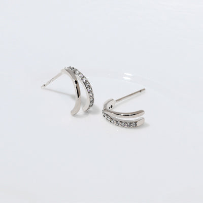 Aretes de Plata Esterlina con Acabado Dorado - Diseño Moderno y Versátil - Image 6