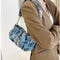 Bolso Bandolera Nube con Pintura de Flores Azules