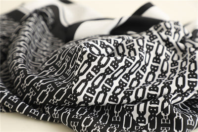 Pañuelo Cuadrado Retro Estampado para Mujer - Diseño Clásico - Image 53