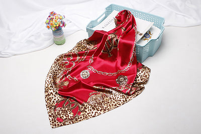 Pañuelo Cuadrado Estampado Leopardo Estilo Europeo - Image 24