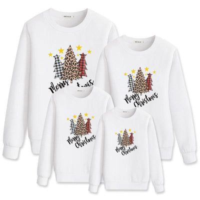 Conjunto Familiar Navideño con Estampado de Árbol y Letras - Image 2