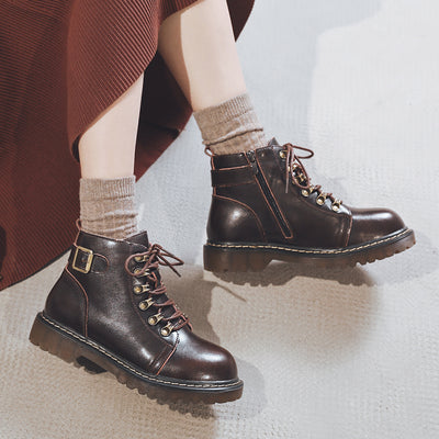 Botas Martin de Cuero Estilo Británico con Remaches Decorativos - Image 6
