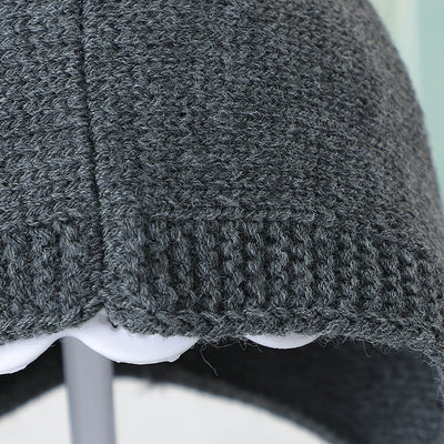 Gorro Tejido con Orejeras Bordadas a Mano - Protección Antiviento - Image 4