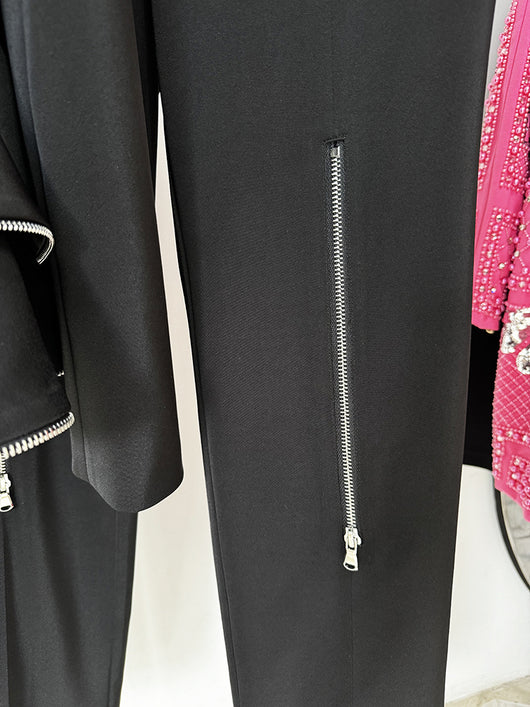 Traje Ejecutivo Dos Piezas con Blazer Ajustado y Pantalón Entallado - Image 14