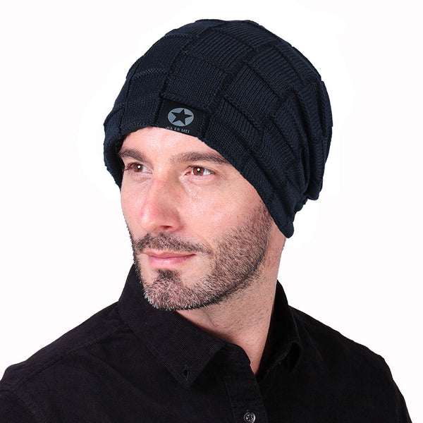 Gorro Tejido con Parche de Estrella de Cinco Puntas